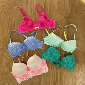 Victoria’s Secret Bras 32B